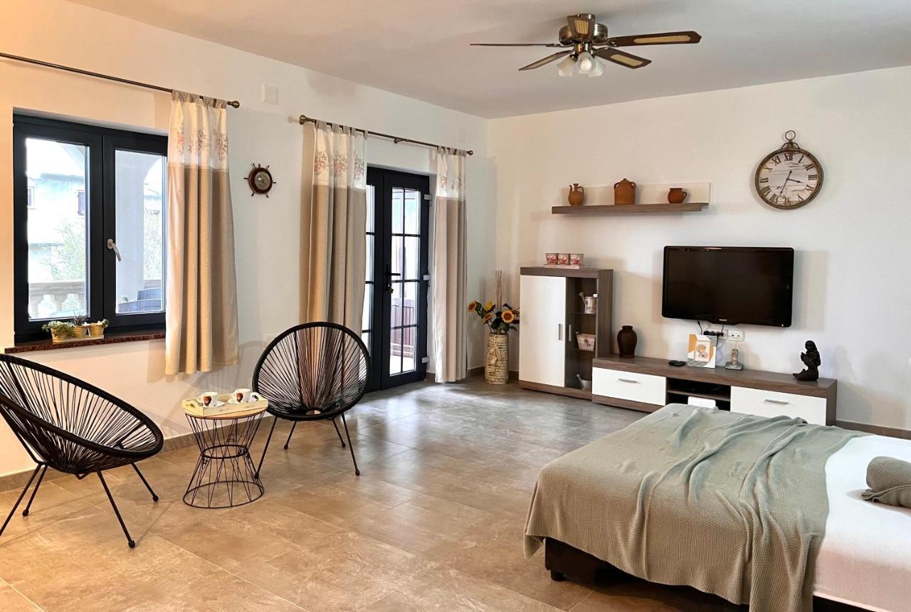 Apartments Maro Сень Экстерьер фото