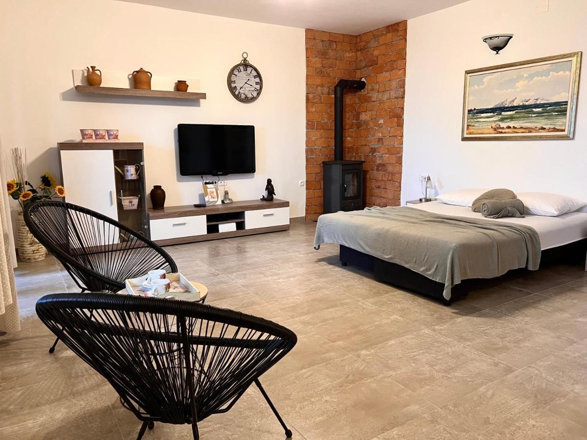 Apartments Maro Сень Экстерьер фото